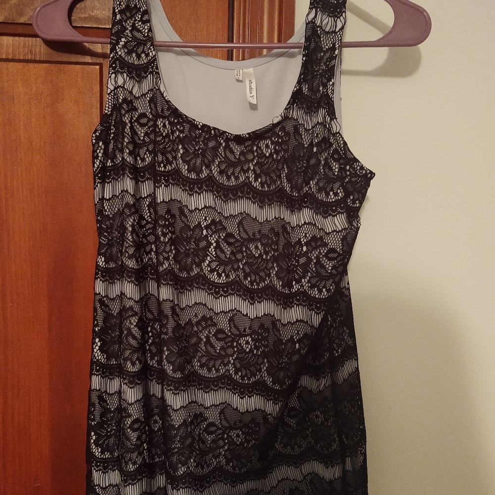 Studio y lace black/blue top